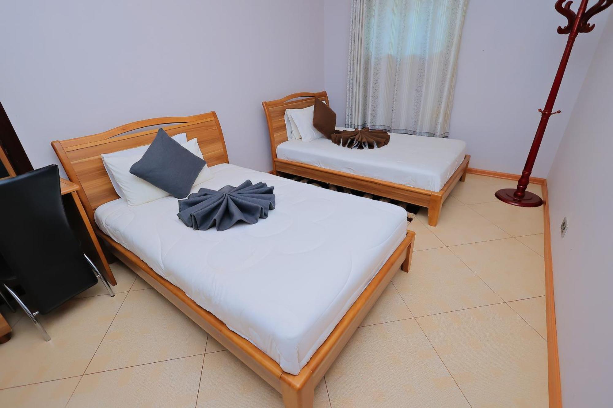 Shine Country Resort Hotel Naziba Esterno foto