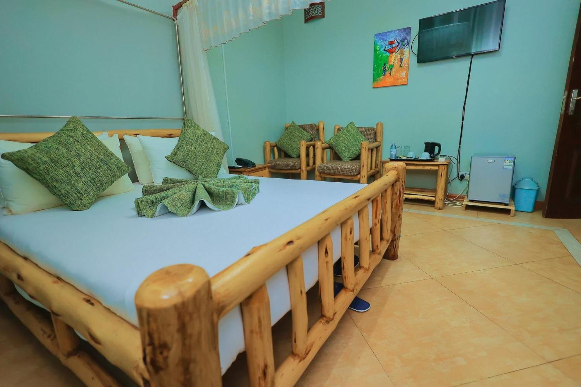 Shine Country Resort Hotel Naziba Esterno foto